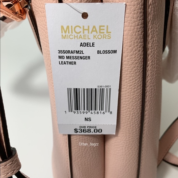 Michael Kors Adele Medium Messenger - Picture 9 of 10